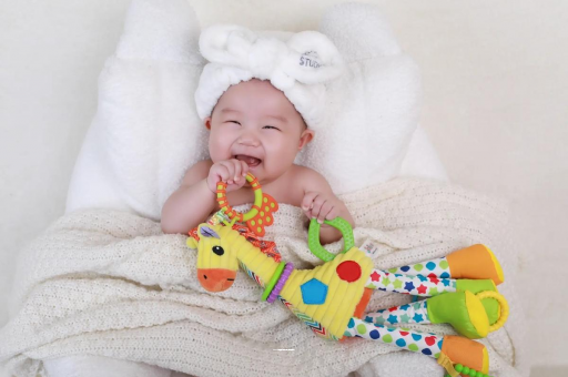 沂源1岁宝宝流鼻涕打喷嚏